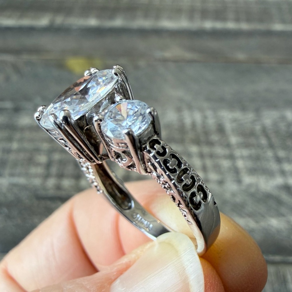 Sterling Silver Vintage Inspired Art Deco Ring - Picture 8 of 13